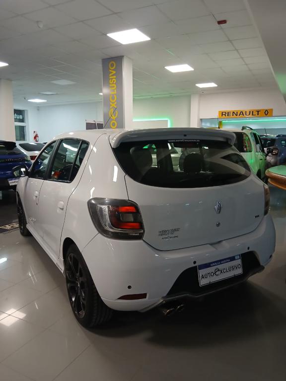 RENAULT NUEVO SANDERO RS 2016